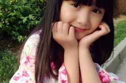 童星张籽沐姐姐照片甜美可爱 纪姿含萌力十足受赵薇宠爱 