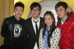 田源一家人图片流出 为糊口参加真人秀挨这顿胖揍 