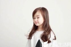 吴亦凡女儿妮妮照片系电影需要 混血宝宝很可爱 