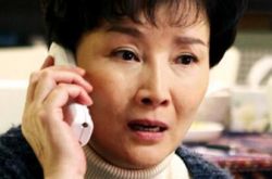 上海演员朱茵女儿亮相《我不是明星》 自曝因离异对不起孩子 