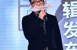 少城时代冯柯图片高端黑 晒张靓颖土肥照示爱毁女神 