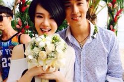 李承铉求婚戚微 沙滩埋戒指秀恩爱不能停 