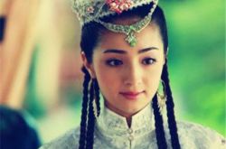 新还珠格格香妃麦迪娜获赞 导演惊叹：她天生就该演戏 