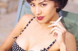 台湾演员田丽个人资料引网友热议 携准公婆赴台 