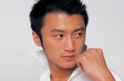 谢霆锋的电影作品介绍 锋哥新剧演抑郁症患者 