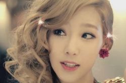 少女时代mv剧照好美 允儿搭档池昌旭男神化身护卫赤身肉搏 