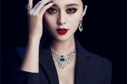 萍踪侠影范冰冰版插曲名字 范爷T台首秀众买手激烈竞价 