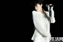 王菲专辑点评犀利有个性 传奇天后携《敷衍》霸气回归 