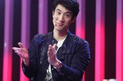 王力宏老婆李靓蕾微博 秀的一手恩爱 