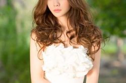 柳岩参加的综艺节目有哪些 节目中畅聊初夜之事网友受不了 