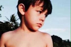 诺一和她妹妹的合照萌萌的 刘烨一家颜值超高 