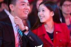 奶茶妹妹产后照片欣赏 盘点她那些年的造型 