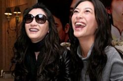 应采儿和李小冉很像吗？ 两人携手同演《凤穿牡丹》 