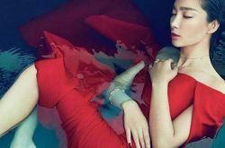 李冰冰水下写真性感撩人 李冰冰与国民老公亲密合照