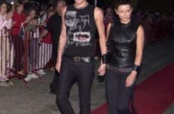 网传马克西姆现任妻子闹离婚 网友表示再也不相信爱情了 