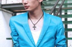 刘芮麟图片集锦 新戏演呆萌宅男 