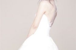 林允儿男友冯绍峰是真的吗？ 八阿哥的正牌女友居然是她 