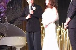 沈腾王琦北京婚礼宴请 刘涛黄渤李静冉莹颖现身祝贺