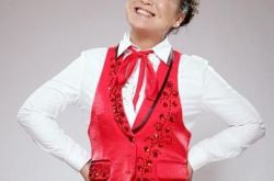 贾玲年轻照片玲珑可爱 玲儿《喜剧总动员》飙演技 