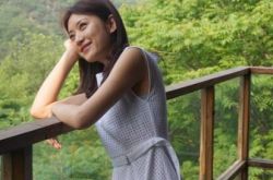 黄婷婷主持人微博的力量 “豪门”主播呼吁文明观球 