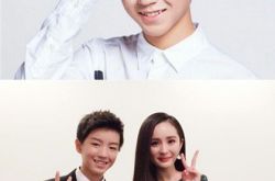 王俊凯掐点为杨幂送生日祝福 自己十七岁生日获粉丝助力 