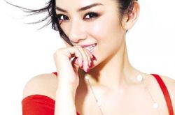 黄奕个人资料图片 揭秘其家暴内幕 