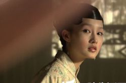 李沁古装电视剧《红楼梦》 与李易峰结婚照是怎么回事 