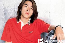 李威摸王李丹妮大尺度剧照曝光 自曝没有恋爱 