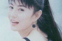 李赛凤年轻时的照片清纯甜美 昔日打女离婚后自嘲嫁错郎 