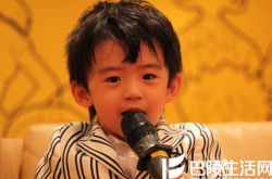 谢霆锋儿子近照照片帅气逼人 一家人的颜值都爆表 