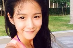 向以丞陈雨舒图片显清纯 曾被安以轩批评 