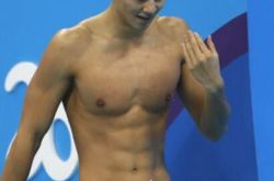 韩女星晒宁泽涛半裸照赞其性感 令韩国女星惊声尖叫 