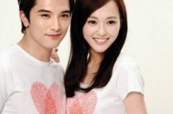 邱泽李毓芬图片秘密曝光 男方背唐嫣偷吃与嫩模幽会 