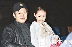 李连杰女儿李思照片曝光 两个女儿长相漂亮似前妻 