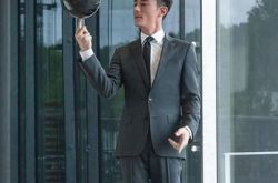 大帅哥霍建华演过什么电影 老干部原来是娱乐圈内隐形富豪 