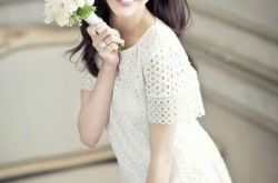 唐嫣时尚新娘图片曝光 手戴戒指演绎浪漫真爱 