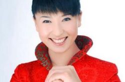 闫学晶写真知性美丽 晶姐新剧被“折磨”最狠 