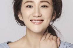 演员李玥老公资料 妻子拍戏吊威亚胡海峰担心至极 