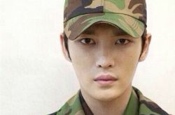 金在中在韩国的地位如何？ 相当于在中国的谁呢？ 