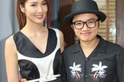 百变笑星王祖蓝老婆亚男身高差 揭秘二人的浪漫爱情史 