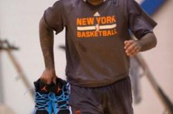 卡梅罗安东尼打小前还是大前好？ 比起勒布朗有什么优势？ 