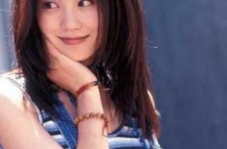 王菲年轻照片惊为天人  和谢霆锋真的要结婚吗？ 