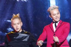 权志龙参加成龙演唱会引关注 舞台表现潮范十足 