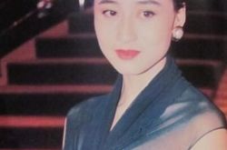 李连杰利智访谈10年投资赚百亿 55岁前凸后翘 