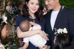 关悦佟大为照片中女儿首亮相 “超级奶爸”带女儿自有套路 
