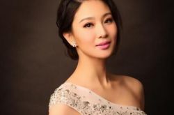 网扒侯梦莎个人资料 阿莎首直播人气破十万 