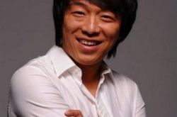 影帝黄渤金马奖调侃众影星 揭他当金马主持人最感谢的人 