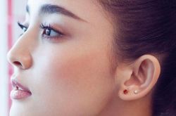 “易黑体质”的古力娜扎怎么样 揭秘她被曝年龄造假的真相 