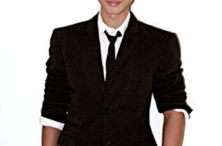 海岩的儿子的照片流出 侣皓吉吉是“同性恋”？ 