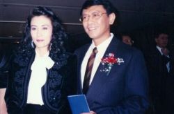 罗文甄妮图片欣赏极具诱惑 揭金钟奖女歌手离开乐坛原因 